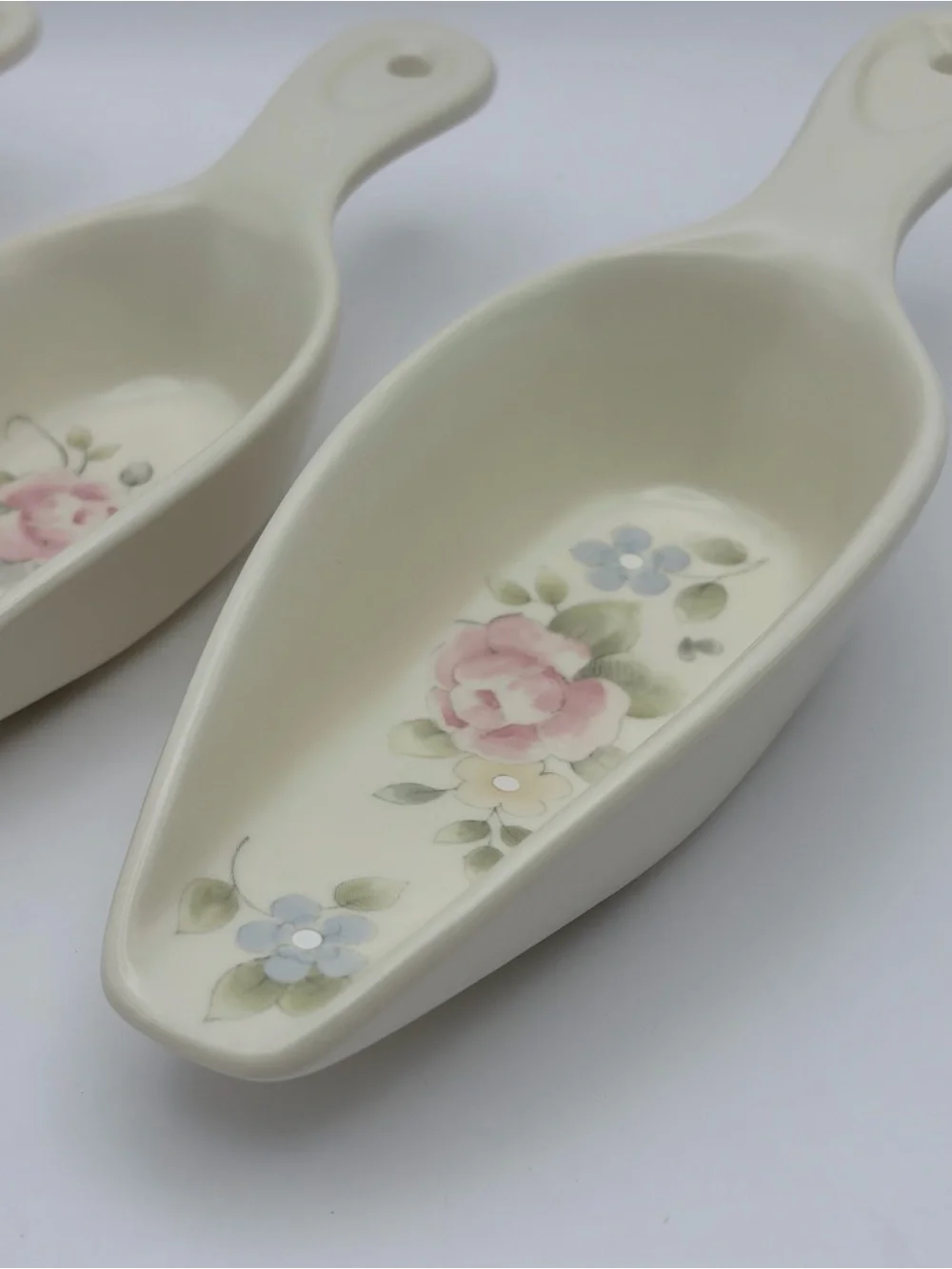 Pfaltzgraff , “Tea Rose”, 3 Piece Set Ceramic Nesting Scoops Measuring